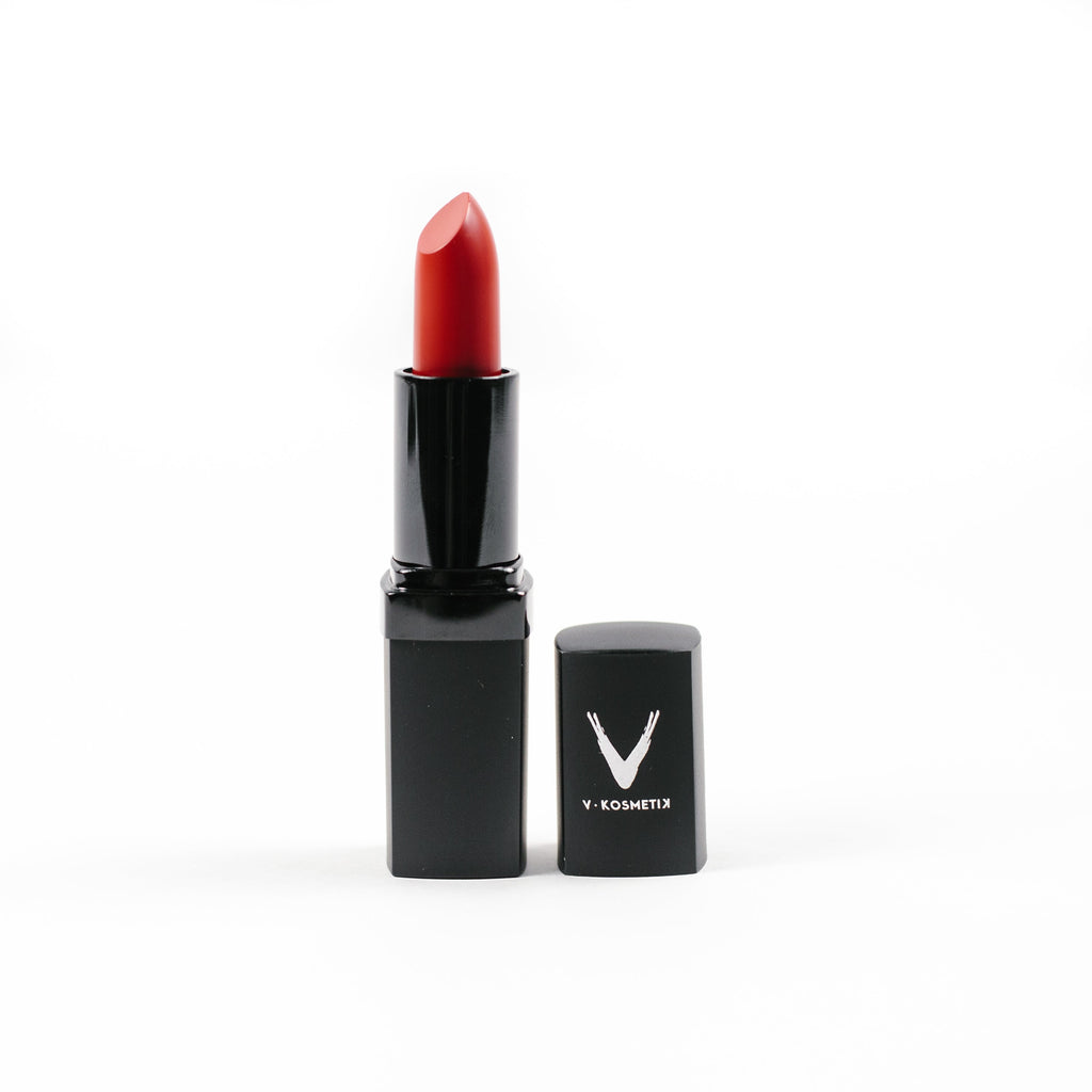 Full Coverage Long-Lasting Lipstick